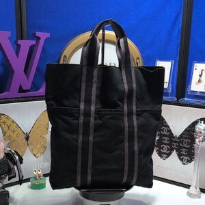 Herme's Couture Tout Cabas Canvas Tote - Black W/ Black And Gray Handles 🔥